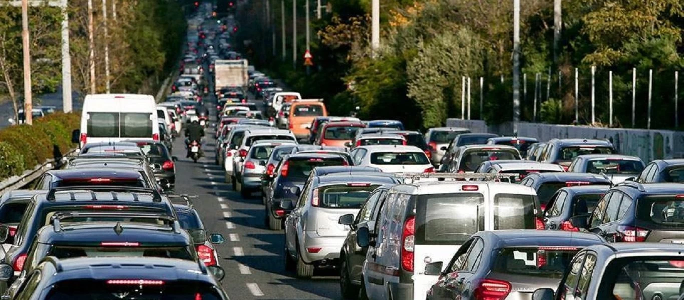 ΣΕΑΑ: Μειώθηκαν οι ταξινομήσεις νέων οχημάτων τον Ιούλιο